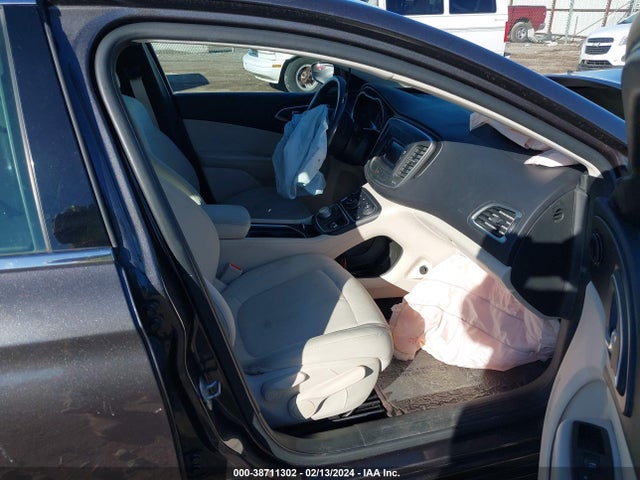 Aukcja sprzedaży 2015 Chrysler 200 Limited, vin: 1C3CCCAB4FN541607, numer aukcji: 38711302