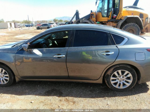 1N4AL3AP1JC137771 Nissan Altima 2.5 S