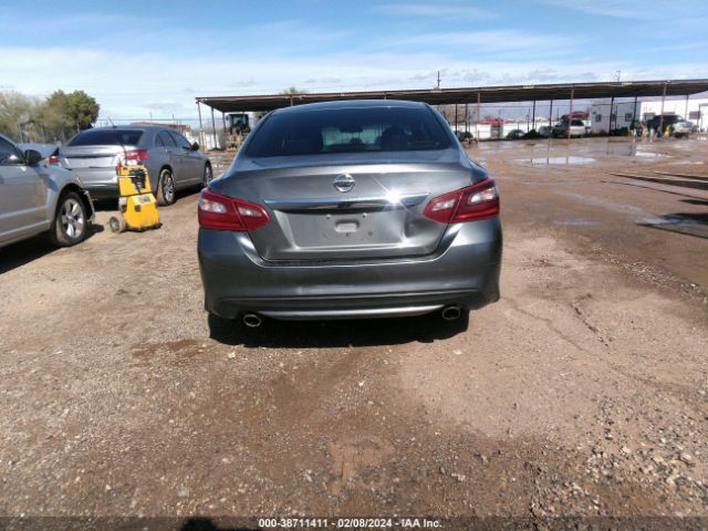 1N4AL3AP1JC137771 Nissan Altima 2.5 S