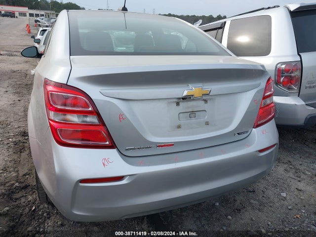 Chevrolet Sonic Premier Auto 2018 1G1JF5SB3J4107917 Image 16