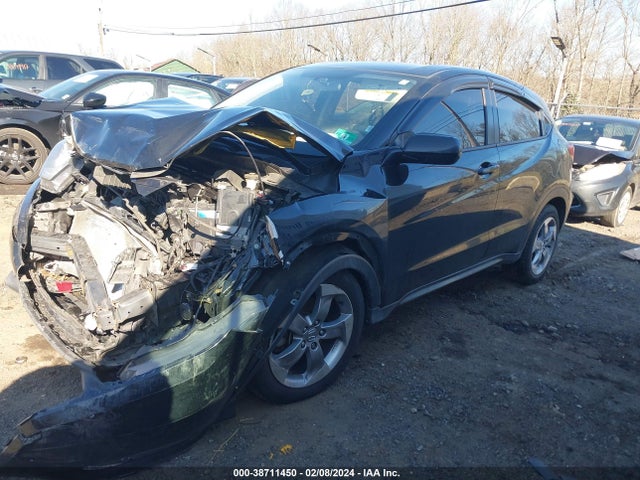 Honda HR-V LX 2018 3CZRU6H32JG720694 Image 2