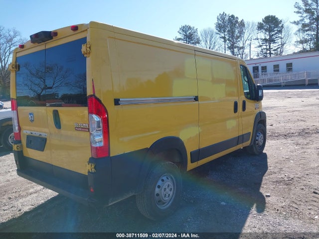 3C6TRVAG0LE127359 RAM Promaster 1500 Low Roof 136 Wb