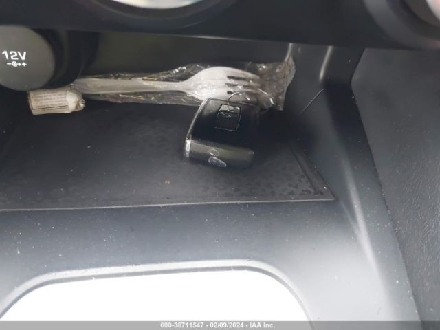 SADFP2FX9K1Z37596 Jaguar E-PACE SE