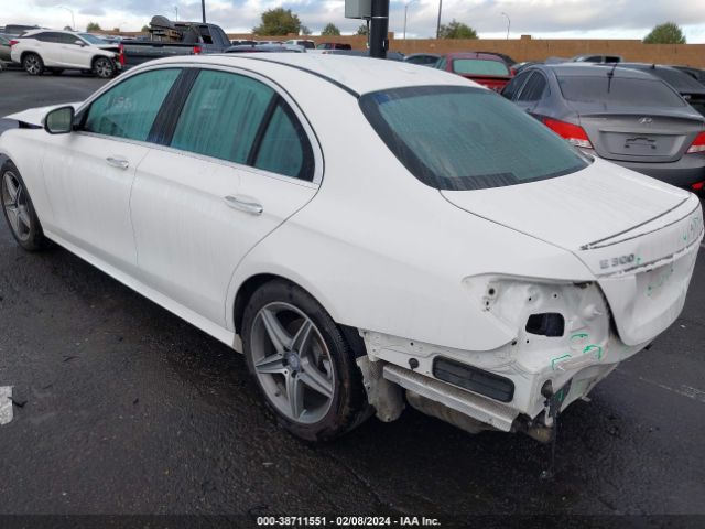 WDDZF4JB1HA092065 Mercedes-Benz E 300