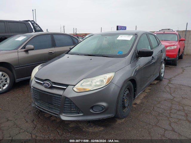 Ford FOCUS S 2014 1FADP3E20EL421155 Image 2