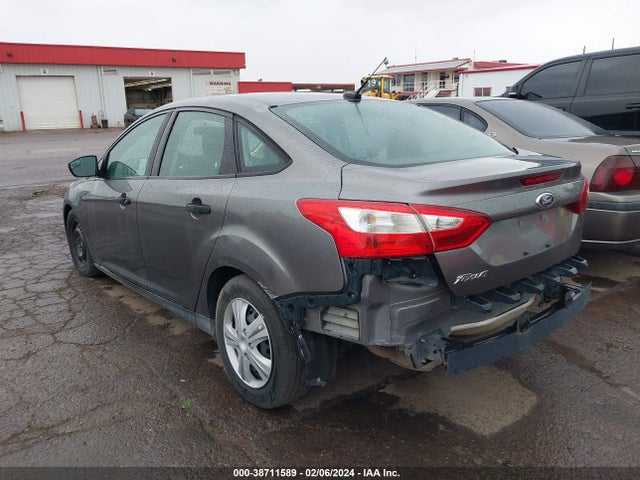 Ford FOCUS S 2014 1FADP3E20EL421155 Image 3