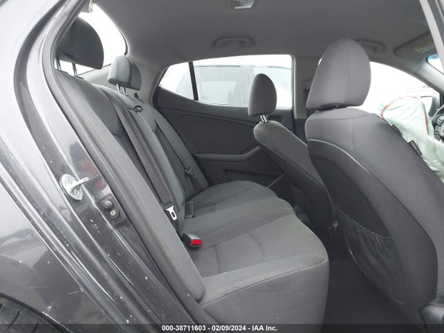 KIA Optima Lx 2015 KNAGM4A74F5637763 Image 8