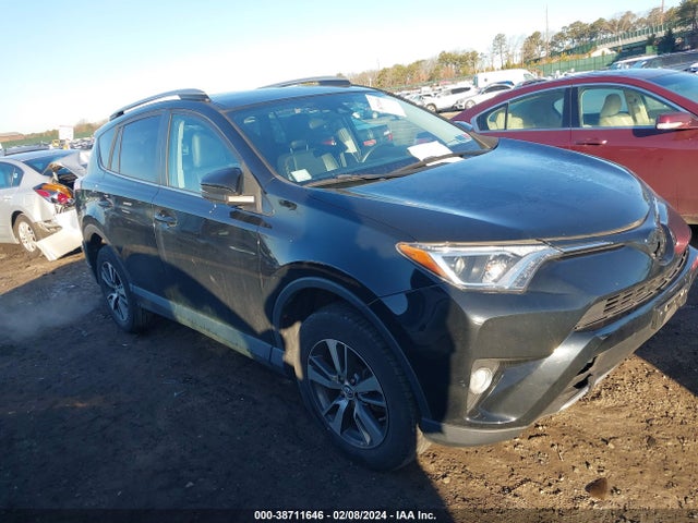 Toyota Rav4 Xle 2018 2T3RFREV7JW735098 головне зображення