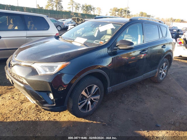 Toyota Rav4 Xle 2018 2T3RFREV7JW735098 Image 2