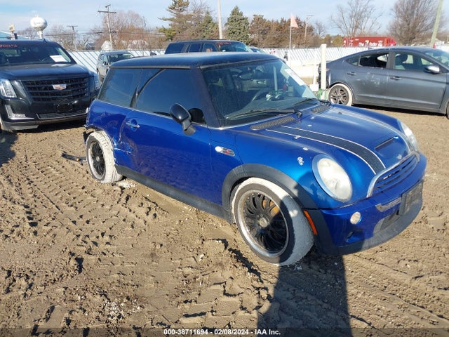 2005 MINI COOPER S WMWRE33525TG97310 Photo 0