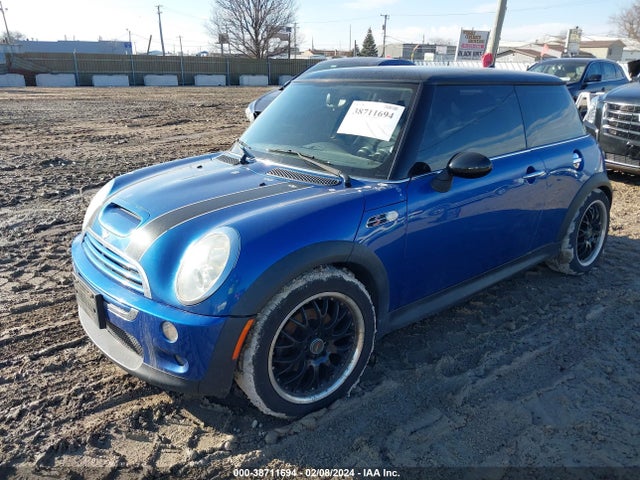 2005 MINI COOPER S WMWRE33525TG97310 Photo 1