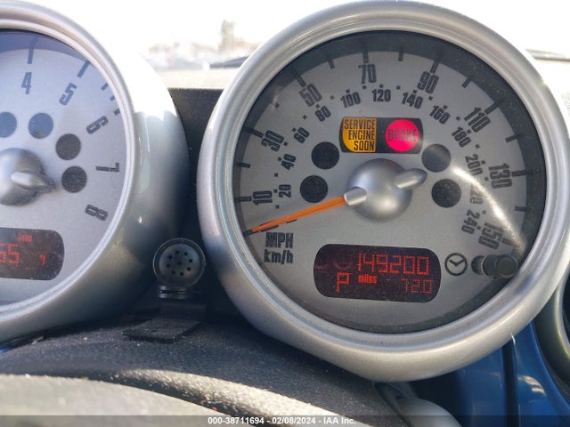 2005 MINI COOPER S WMWRE33525TG97310 Photo 6