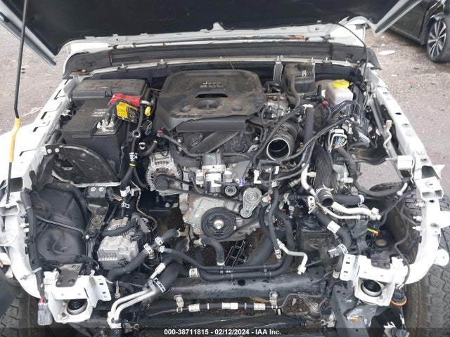 1C4HJXEN8MW731520 Jeep Wrangler Unlimited Sahara Altitude 4x4