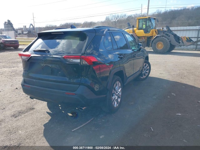 Toyota Rav4 Xle Premium 2023 2T3A1RFV1PW406223 Image 4