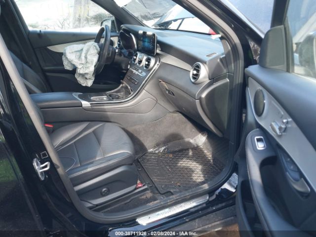 W1N0G8EB6NV330863 Mercedes-Benz Glc 300 4matic Suv