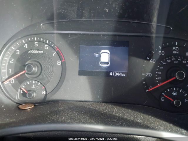 KNDJ23AU8L7113448 KIA SOUL LX