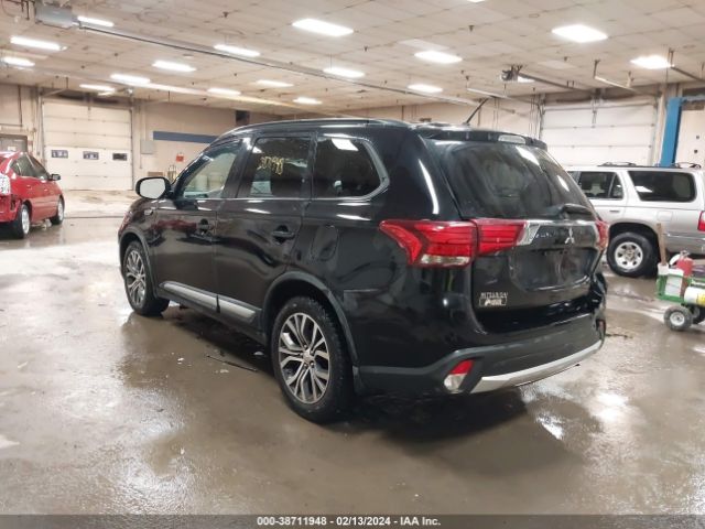 2016 MITSUBISHI OUTLANDER JA4AZ3A39GZ064266 Photo 2