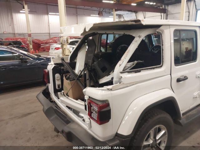 1C4HJXEG6MW839975 Jeep Wrangler Unlimited Sahara 4x4