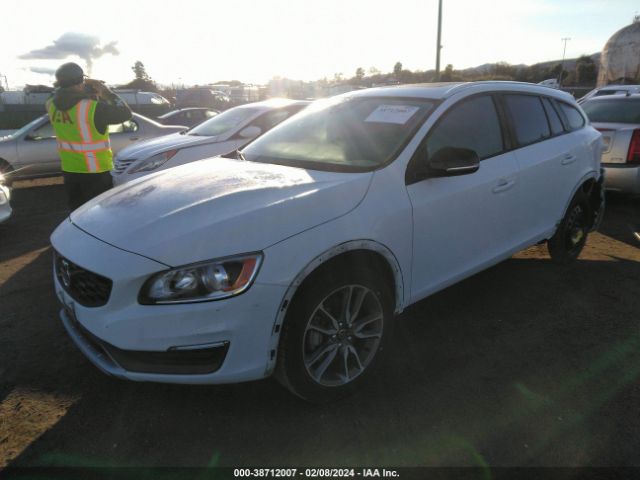 YV4612HK8G1003271 Volvo V60 Cross Country T5