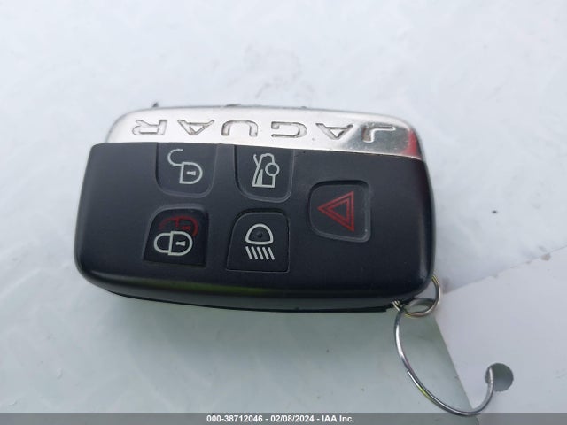 2017 JAGUAR F-TYPE SAJWA6AT2H8K38059 Photo 10