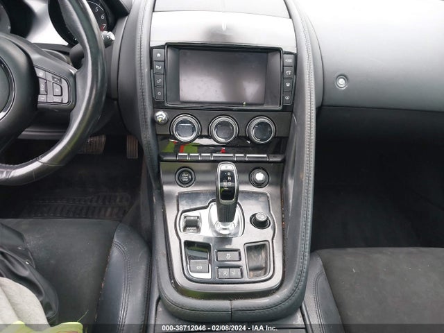 SAJWA6AT2H8K38059 Jaguar F-type Premium
