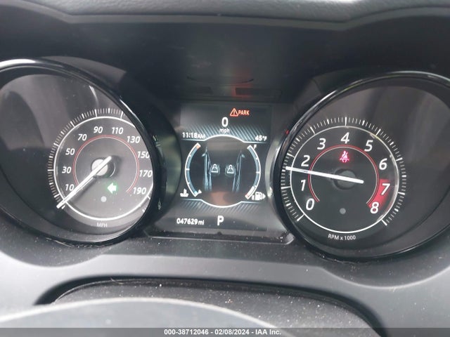 2017 JAGUAR F-TYPE SAJWA6AT2H8K38059 Photo 6