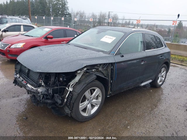 WA1BNAFY1J2215819 Audi Q5 2.0t Premium/2.0t Tech Premium