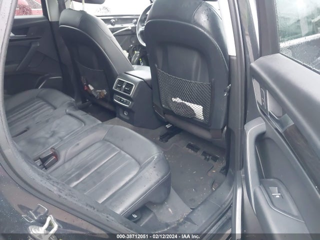 WA1BNAFY1J2215819 Audi Q5 2.0t Premium/2.0t Tech Premium