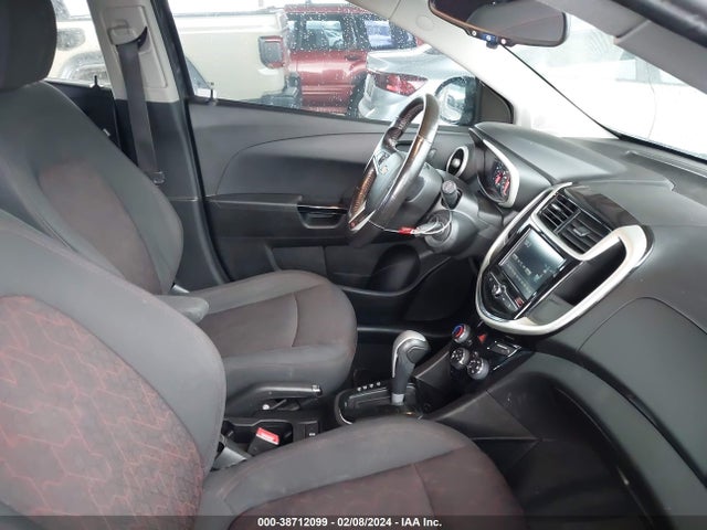 Chevrolet Sonic Lt Auto 2017 1G1JD6SH4H4125711 Image 5