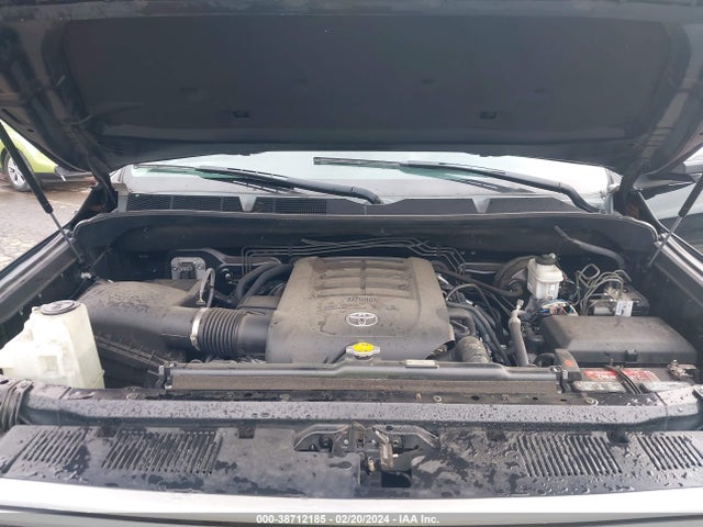 5TFHY5F16EX409997 Toyota Tundra Limited 5.7l V8
