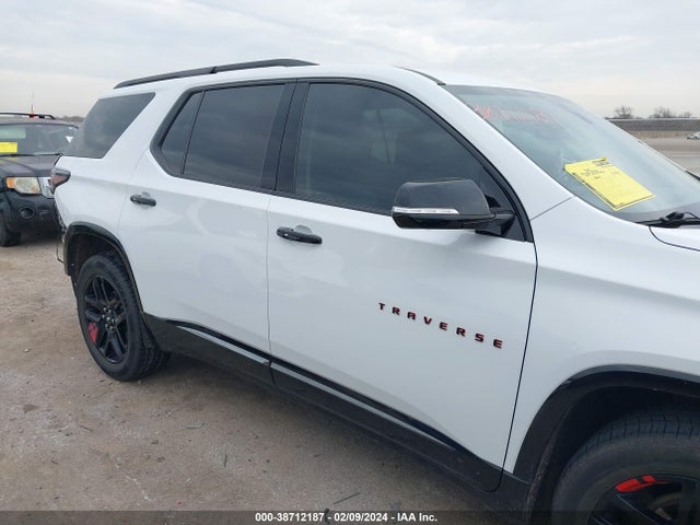 Chevrolet Traverse Premier 2019 1GNERKKW4KJ218374 Image 13