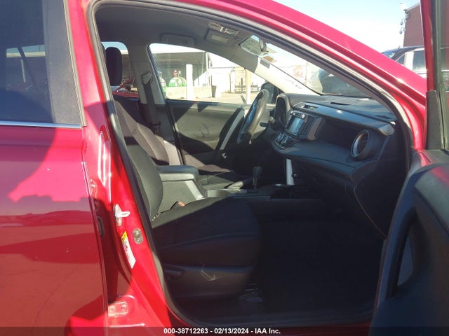 Toyota RAV4 LE 2014 2T3BFREV8EW225625 Image 5