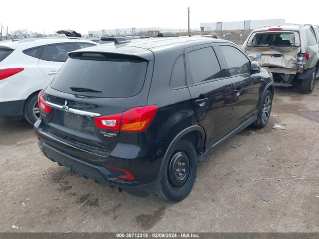 JA4AP3AUXJU022384 Mitsubishi Outlander Sport 2.0 Es/2.0 Le