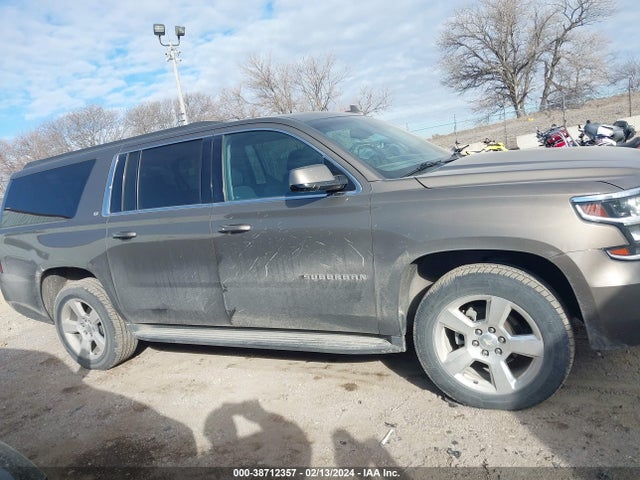 Chevrolet Suburban Lt 2016 1GNSKHKC8GR422300 Image 13