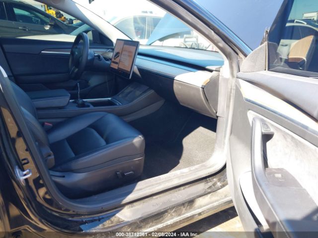 2022 TESLA MODEL 3 5YJ3E1EB7NF119302 Photo 4