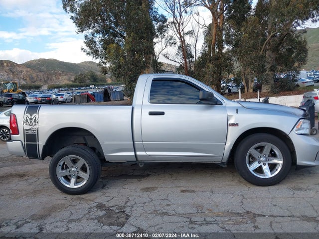 RAM 1500 Express 2015 3C6JR6AT7FG632821 Image 12
