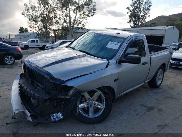 RAM 1500 Express 2015 3C6JR6AT7FG632821 Image 2