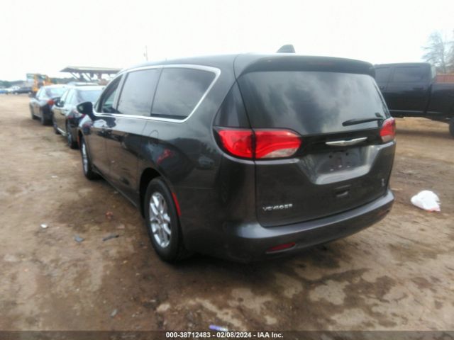 2C4RC1CG3NR223112 Chrysler Voyager Lx
