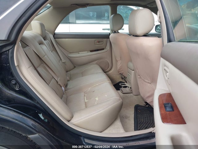 2001 LEXUS ES 300 BASE (A4) VIN: JT8BF28G610327054