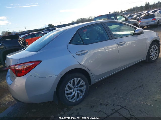 Toyota COROLLA LE 2017 2T1BURHE1HC941315 Image 4