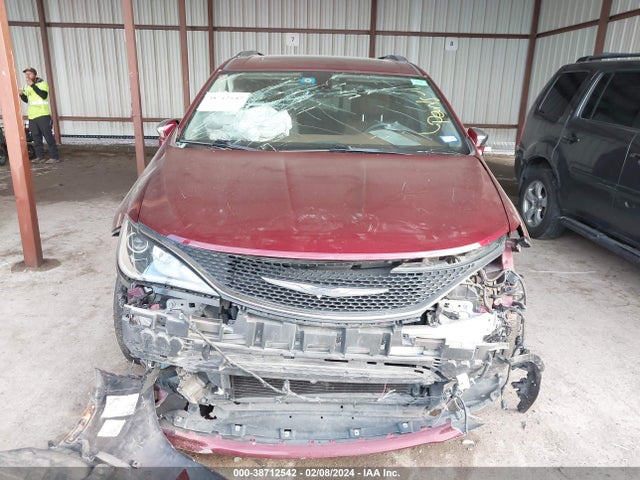 Chrysler Pacifica Limited 2017 2C4RC1GG0HR722724 Image 6