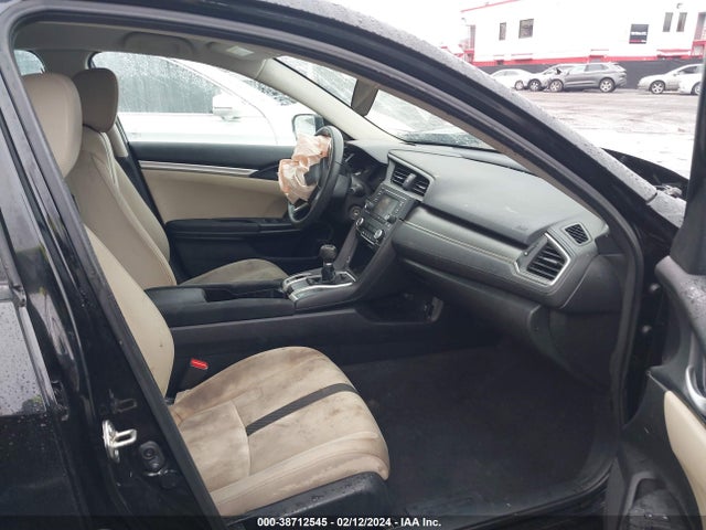 Honda Civic Lx 2018 2HGFC2E54JH555419 Image 5