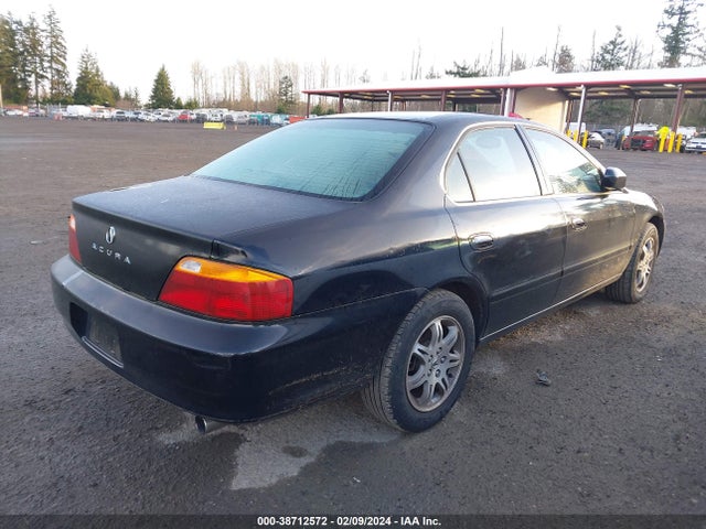 2000 ACURA TL 3.2 W/NAVIGATION SYSTEM (A5) VIN: 19UUA5675YA031185
