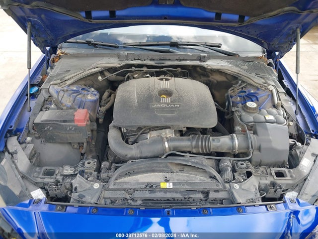 2017 JAGUAR XE SAJAD4BG0HA969153 Photo 9