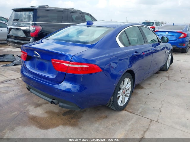 2017 JAGUAR XE SAJAD4BG0HA969153 Photo 3