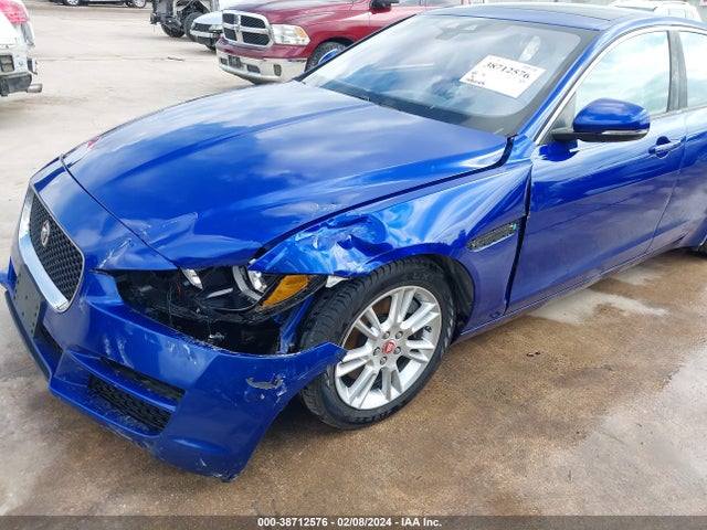 2017 JAGUAR XE SAJAD4BG0HA969153 Photo 5