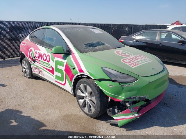 2023 TESLA MODEL Y 7SAYGDEE2PA137110 Photo 0