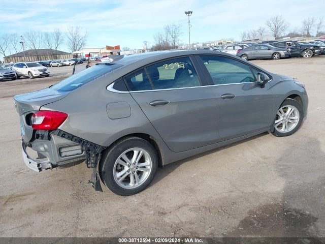 Chevrolet Cruze Lt Auto 2018 1G1BE5SM7J7241062 Image 4