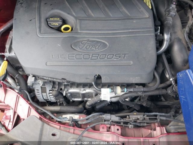 1FMCU0GD7JUB25786 Ford ESCAPE SE