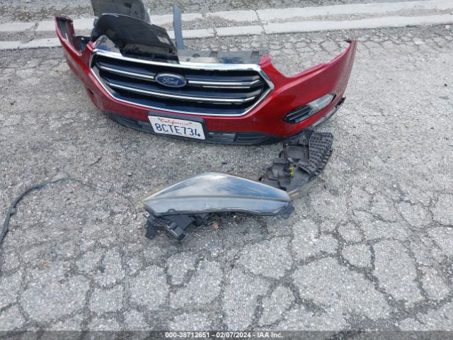 1FMCU0GD7JUB25786 Ford ESCAPE SE